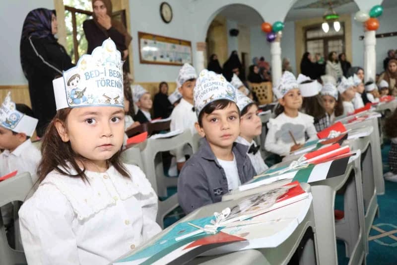 Erzurum’un Oltu ilçesinde, İlçe Müftülüğüne bağlı 4-6 yaş Kur’an kurslarında eğitim gören öğrenciler için Geleneksel "Am
