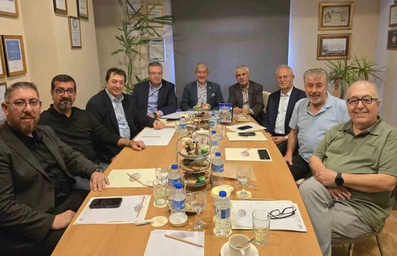 Türkiye'nin yedi bölgesinden gazetecilerin bir araya gelmesiyle kurulan Anadolu Turizm Gazetecileri