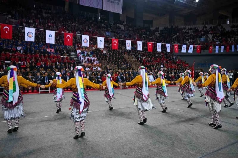 29 Ekim Cumhuriyet Bayramı'nın 103'üncü yıl dönümü, Antalya'da düzenlenen törenle kutlandı. Meteorol