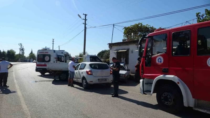 Kazayı gören vatandaşların 112 Acil Çağrı Merkezi'ne ihbarı ile olay yerine itfaiye, polis ve sağlık ekipleri sevk edild