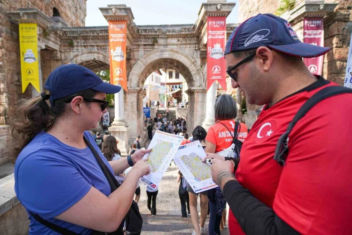 Antalya Muratpaşa Belediyesi’nin bu yıl 11’incisini düzenlediği Uluslararası Kaleiçi Old Town Festivali kapsamında, Orya