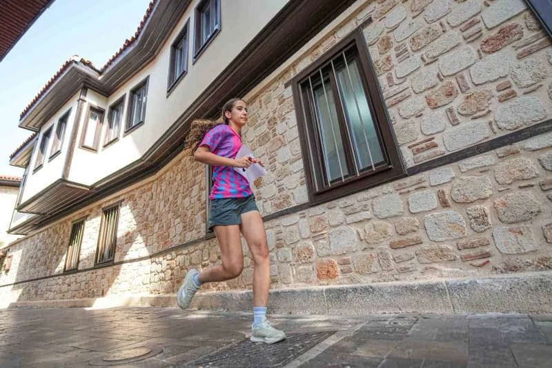 Antalya Muratpaşa Belediyesi’nin bu yıl 11’incisini düzenlediği Uluslararası Kaleiçi Old Town Festivali kapsamında, Orya