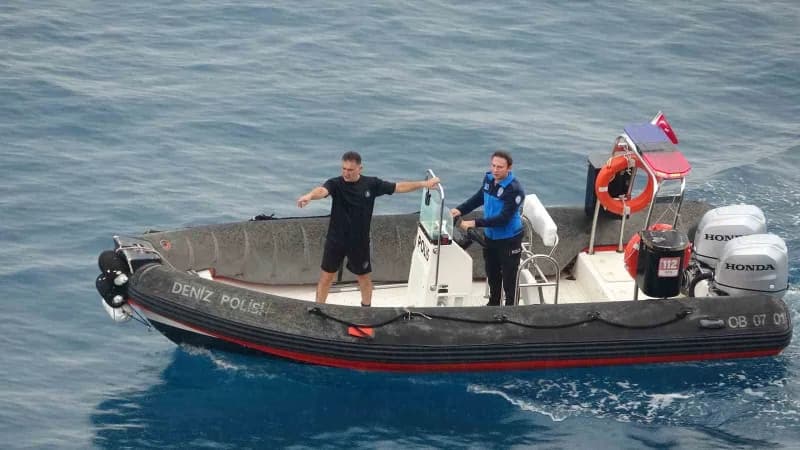 Antalya’da yaklaşık 35 metrelik falezlerden gelen "Yardım edin" çığlığı AFAD, itfaiye, Sahil Güvenlik, Deniz Polisi ve p
