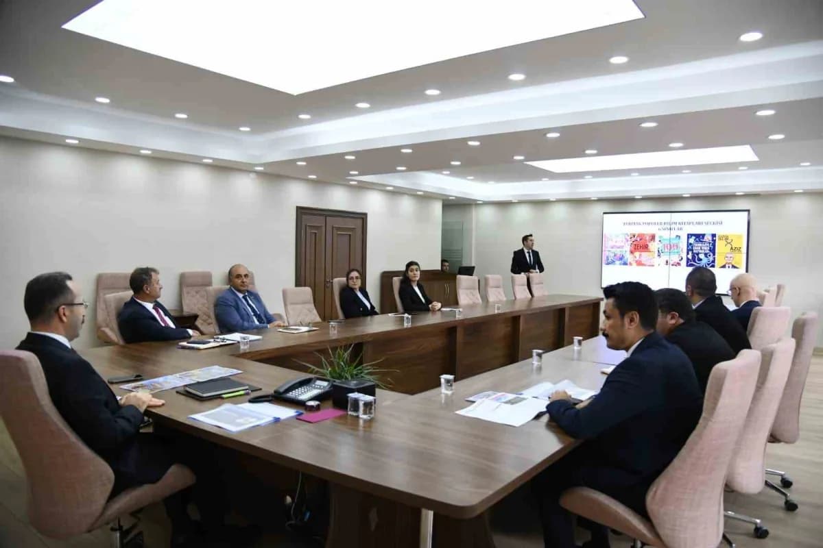 Ardahan’da Eğitimin Niteliğini artıracak ARENA Projesi tanıtıldı. (Olgun yıldız/Ardahan-iha)