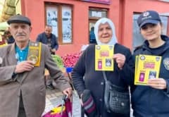 Ardahan İl Emniyet Müdürlüğü polis ekipleri vatandaşlara telefon dolandırıcılığı ve kadına yönelik şiddet konularında bi