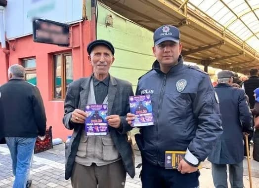 Polisten çifte Uyarı: dolandırıcılara dikket, KADINA şiddete gerek yok. (Olgun yıldız/Ardahan-iha)