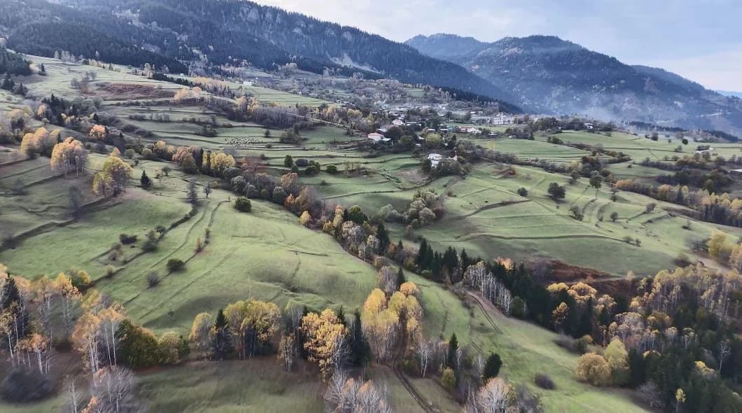 Artvin’in Ardanuç ilçesinde düzenlenen Foto Safari ve Gezi programına katılan sosyal medya içerik ür