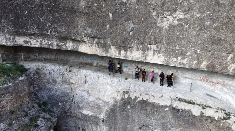 Artvin’in Ardanuç ilçesinde düzenlenen Foto Safari ve Gezi programına katılan sosyal medya içerik ür