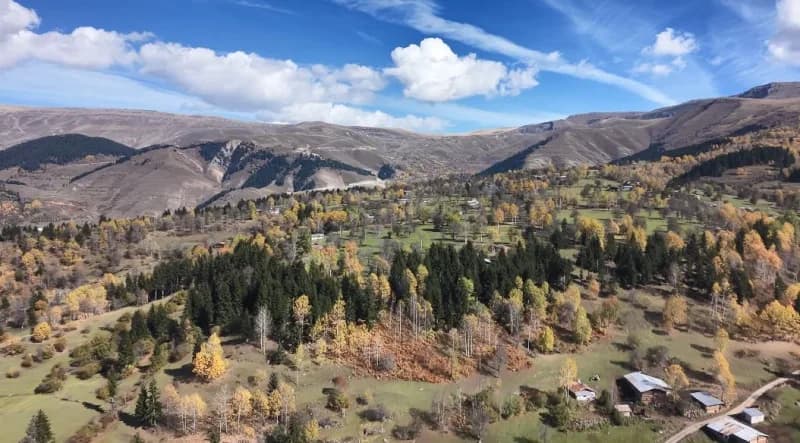 Artvin’in Ardanuç ilçesinde düzenlenen Foto Safari ve Gezi programına katılan sosyal medya içerik ür