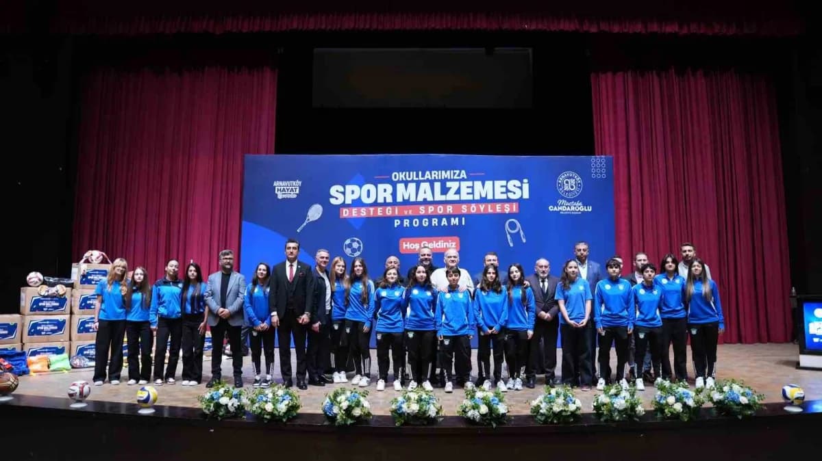 Arnavutköy Belediyesi'nce öğrencilerin sportif faaliyetlere katılımını artırmak ve okullardaki Spor
