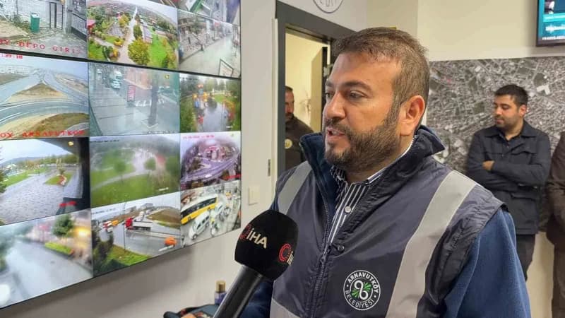 Arnavutköy Belediye Başkanı Mustafa Candaroğlu açıklamalarda bulundu