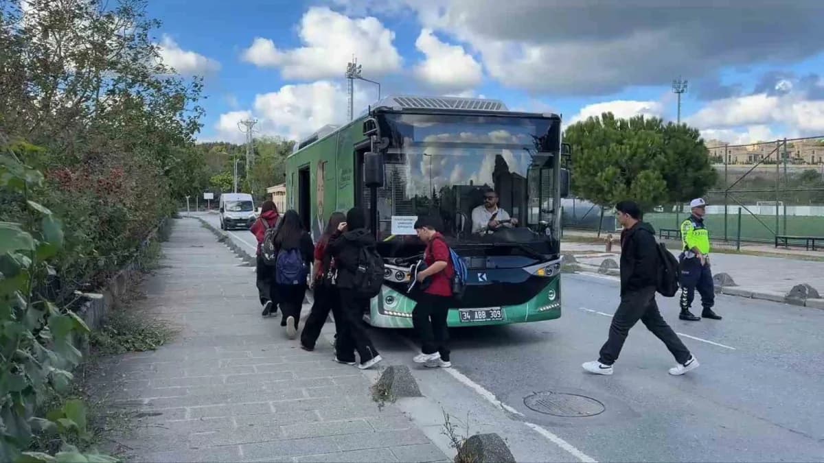 Arnavutköy Belediyesi, eğitim-öğretim döneminde Öğrencilerin hayatını kolaylaştırmak amacıyla başlattığı ücretsiz şehir
