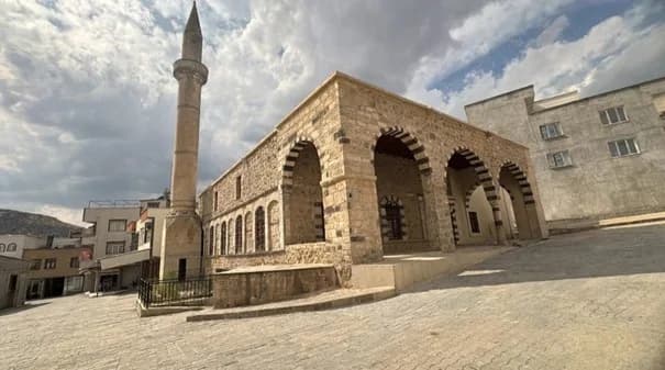 Kültür ve Turizm Bakanı Mehmet Nuri Ersoy, sosyal medya paylaşımında Diyarbakır ve Bingöl’de restorasyonu tamamlanan ası