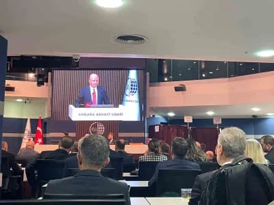 Ankara Sanayi Odası Yönetim Kurulu Başkanı Seyit Ardıç seçim sonrası konuşma yaparken