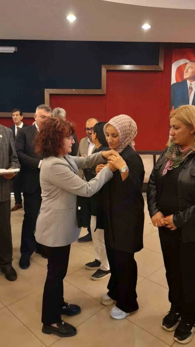 Aydın’ın Nazilli ilçesinde, Türkiye Emekli Astsubaylar Derneği Nazilli Başkanı ve Emekli astsubayların da aralarında bul