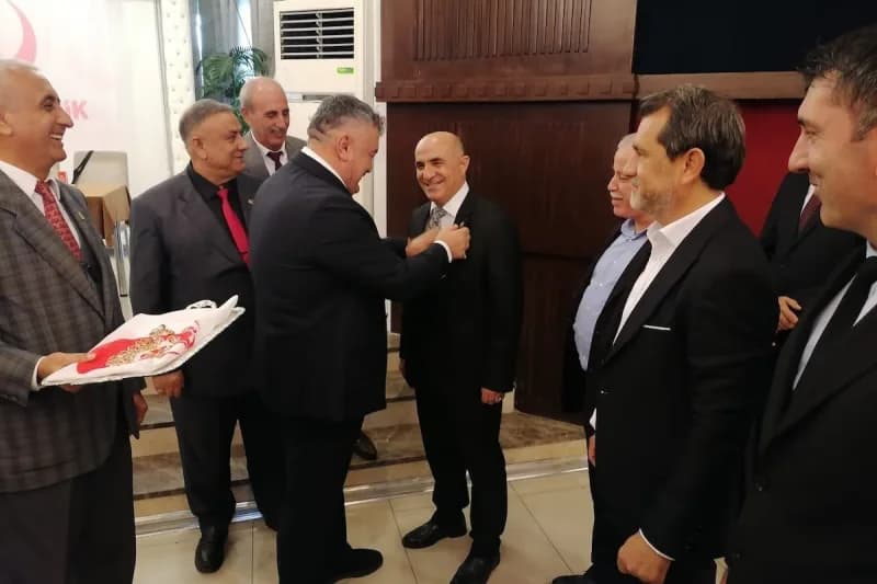 Aydın’ın Nazilli ilçesinde, Türkiye Emekli Astsubaylar Derneği Nazilli Başkanı ve Emekli astsubayların da aralarında bul