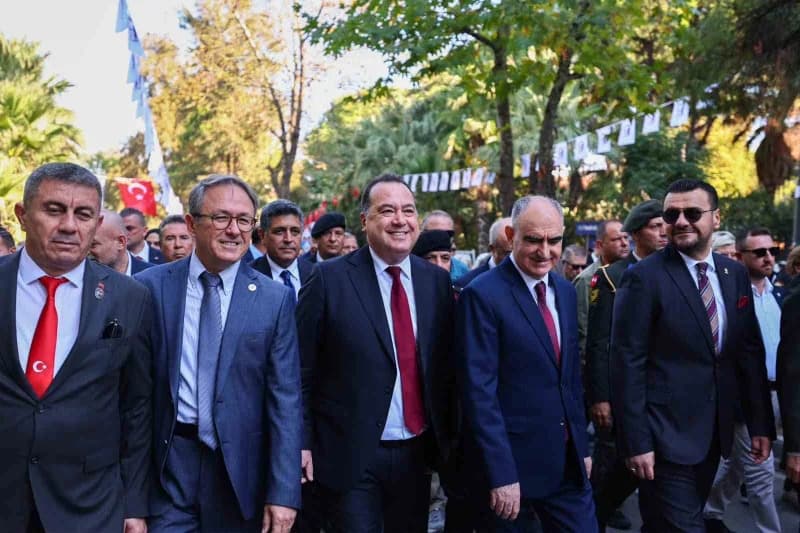 Türkiye Türkiye Cumhuriyeti’nin kurucusu Gazi Mustafa Kemal Atatürk’ün Manisa’yı ziyaretinin 101’inci yıl dönümü, düzenl