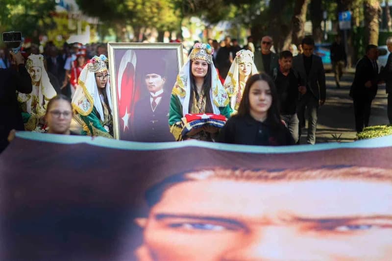 Türkiye Türkiye Cumhuriyeti’nin kurucusu Gazi Mustafa Kemal Atatürk’ün Manisa’yı ziyaretinin 101’inci yıl dönümü, düzenl