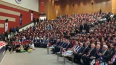 Atatürk Üniversitesi 2026-2027 akademik yılı açılış töreninden bir kare, konuşma yapan rektör ve kat