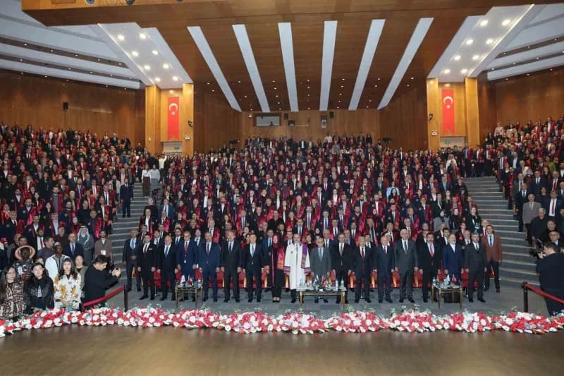 Atatürk Üniversitesinin 2026-2027 akademik yılı açılış töreni, Anayasa Mahkemesi Başkanı Kadir Özkay