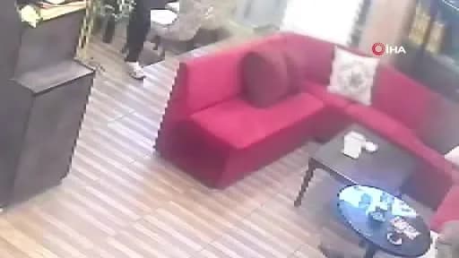 İstanbul Güngören’de bıçaklanarak öldürülen Atlas Çağlayan davasına ilişkin mahkeme salonu