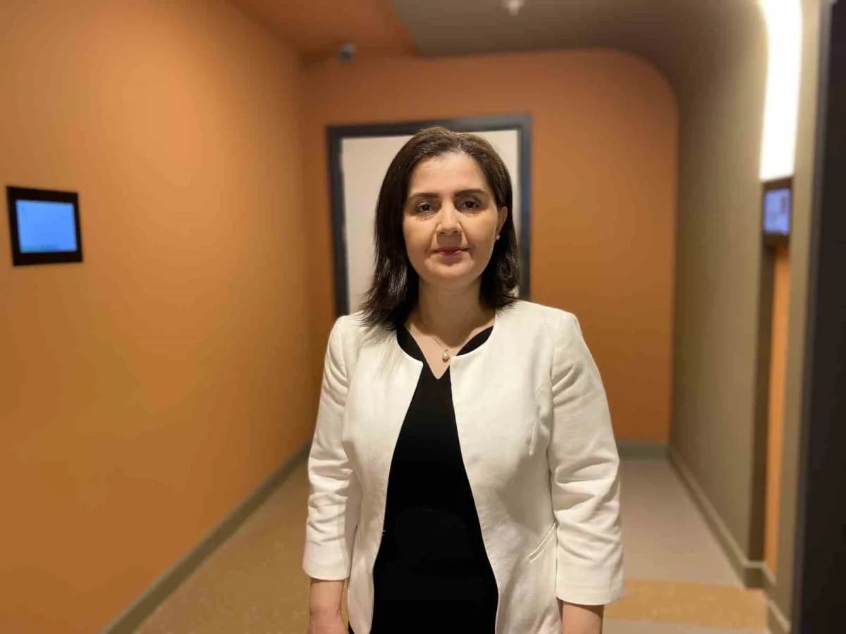 Atriyal fibrilasyon ve demans riski hakkında bilgi veren kardiyoloji uzmanı