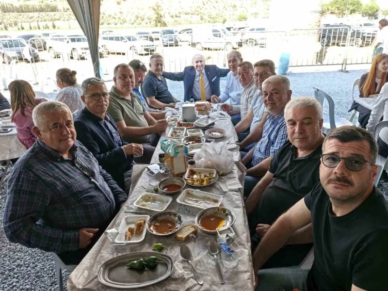 Ülke genelinde olduğu gibi Aydın'da Türkiye Odalar ve Borsalar Birliği'ne (TOBB) bağlı seçimler başladı. 5174 sayılı kan