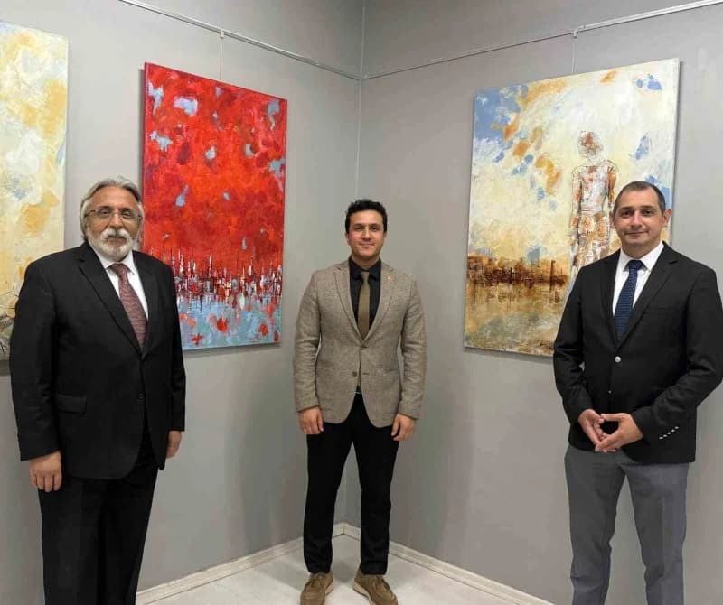 Ressam Ayla Erdoğ Çetin, SANKO Sanat Galerisi’nde sergi açtı