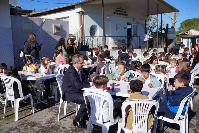 Ayvalık Belediye Başkanı Mesut Ergin, Dünya Hayvanları Koruma Günü’nü Ayvalık Belediyesi Geçici Bakım ve Rehabilitasyon