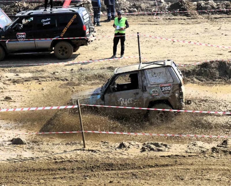 Babadağ Belediyesi tarafından bu yıl 8'incisi düzenlenen geleneksel Babafest, nefes kesen off-road g