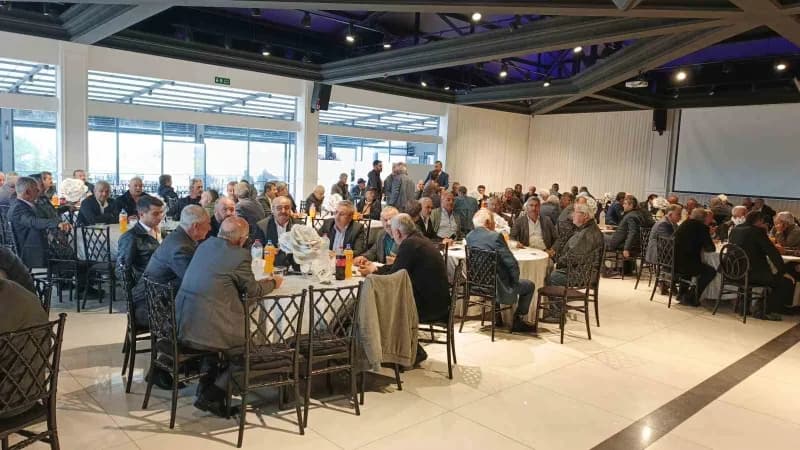Samsun Bafra Ziraat Odası Başkanı Osman Tosuner, muhtarlar ve üreticilerle düzenlenen yemekte bir araya gelerek, Göreve