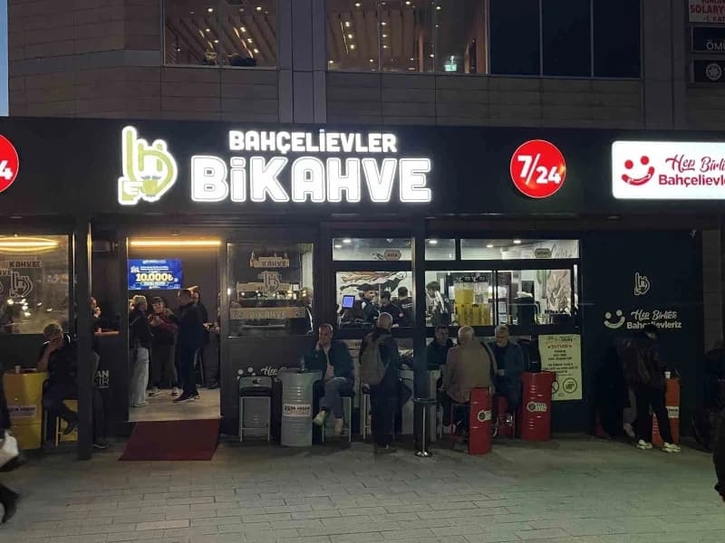 Bahçelievler Belediyesi, basın mensuplarına haftanın 7 Günü 24 saat ücretsiz kahve ikramıyla hizmet