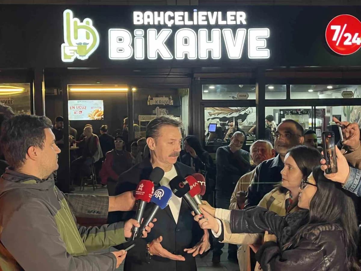 Bahçelievler Belediyesi, basın mensuplarına haftanın 7 Günü 24 saat ücretsiz kahve ikramıyla hizmet