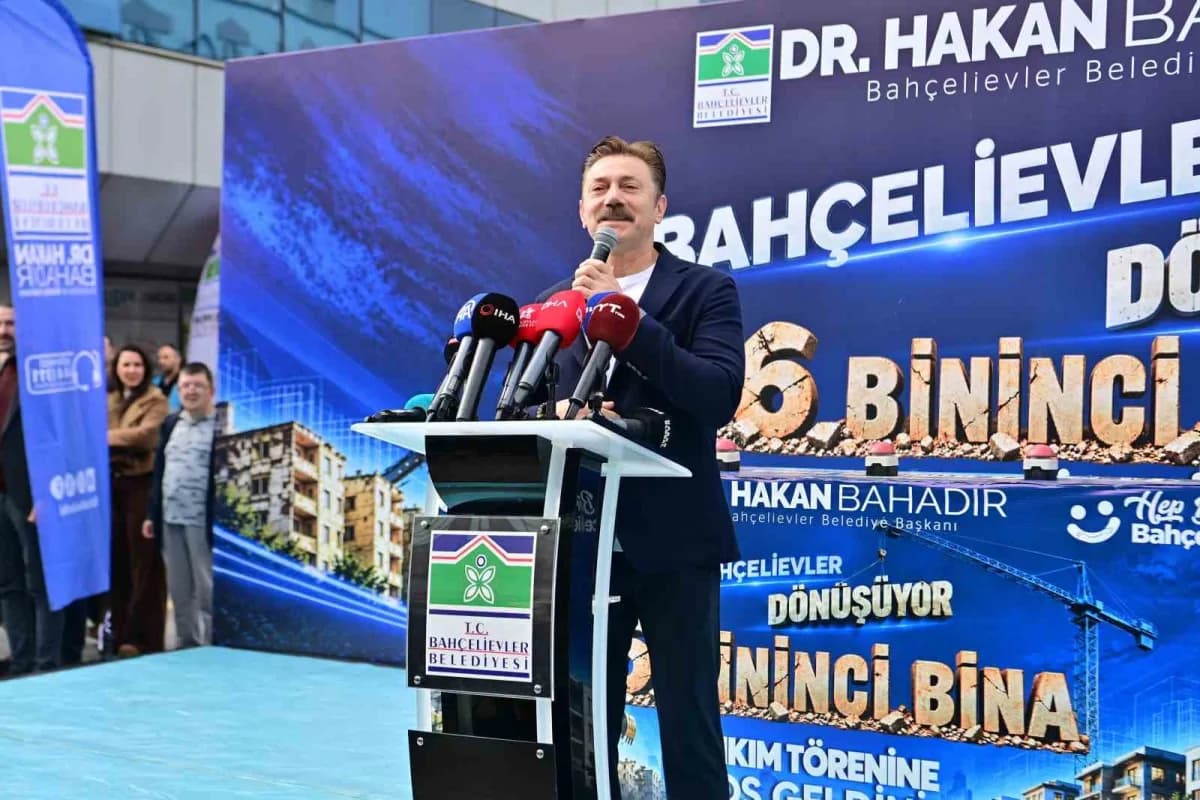Bahçelievler Belediye Başkanı Hakan Bahadır programda bir konuşma yaptı