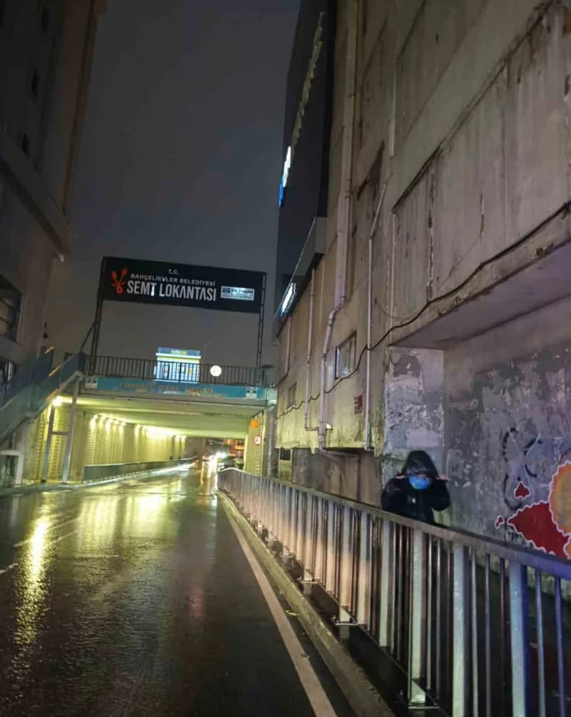 İstanbul genelinde etkili olan kuvvetli sağanak yağış nedeniyle bazı bölgelerde su baskınları yaşanırken, Bahçelievler B