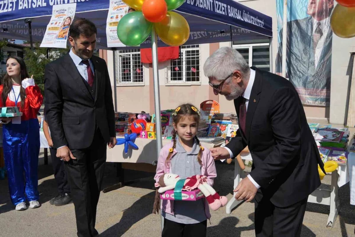 Bolu Abant İzzet Baysal Üniversitesi’nde (BAİBÜ) haziran ayında düzenlenen personel etkinliğinde kurulan "İyilik Standı"