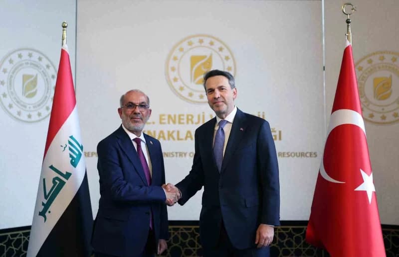 Irak Petrol Bakanı Basim Muhammed Hüdeyir ve Enerji ve Tabii Kaynaklar Bakanı Alparslan Bayraktar