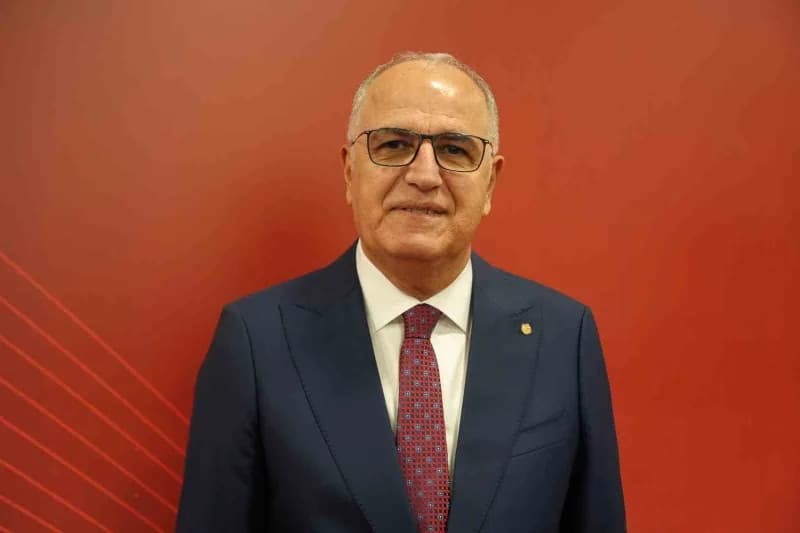 Türkiye Voleybol Federasyonu Başkanı Üstündağ