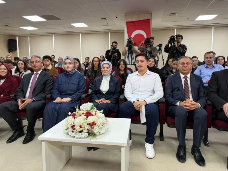 Bakan Göktaş, "Devlet Korumasından Yararlanmış Gençlerimizin Kamu Kurum ve Kuruluşlarına Yerleştirilmesi Kura Töreni"ne