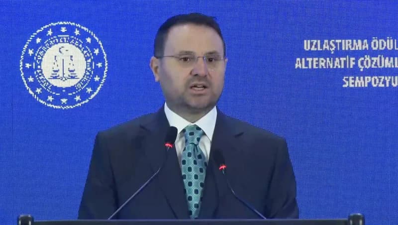 Adalet Bakanı Akın Gürlek, Ankara'da düzenlenen Uzlaştırma Ödül Töreni ve Alternatif Çözümlerde