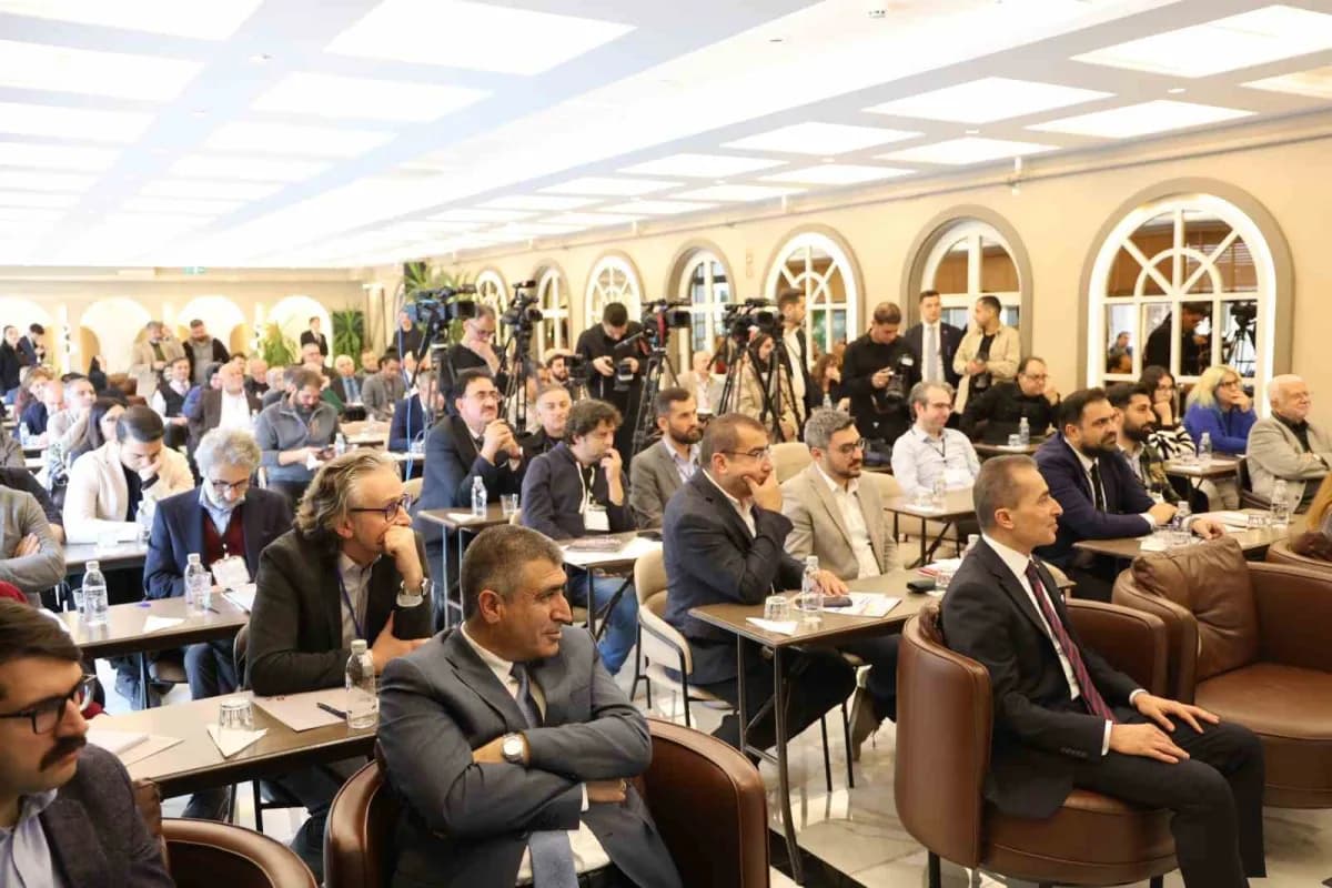 Nevşehir'in Ürgüp ilçesinde bulunan Dinler Otelde düzenlenen Liberal Düşünce Kongresi'ne Milli Eğiti