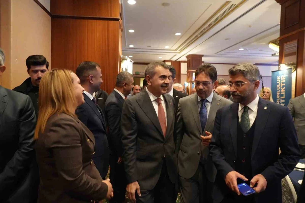 Erzurum Ticaret Borsası tarafından, 'Erzurum Birlikte Güçlü' sloganıyla 1. Erzurum Kalkınma Zirvesi