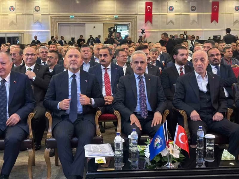 Yol-iş Sendikası 13. Olağan Genel Kurul Toplantısı Ankara'da gerçekleştirildi.