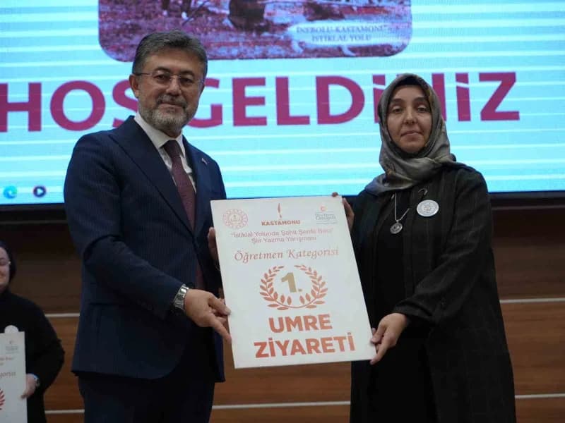 Tarım ve Orman Bakanı İbrahim Yumaklı, Kastamonu İstiklal yolunda Şehit Şerife Bacı 5. Şiir Yazma ya
