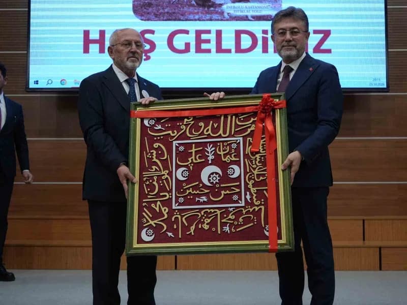 İlim Yayma Cemiyeti Kastamonu Şube Başkanı Mehmet Uyanık, Tarım ve Orman Bakanı İbrahim Yumaklı'ya h