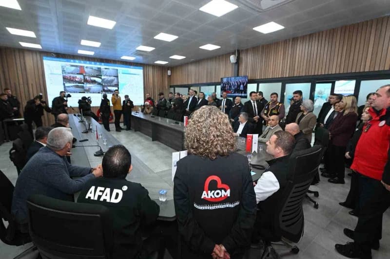 Balıkesir Büyükşehir Belediye Başkanı Ahmet Akın, şehrin Afet yönetim kapasitesini artırmak ve kenti