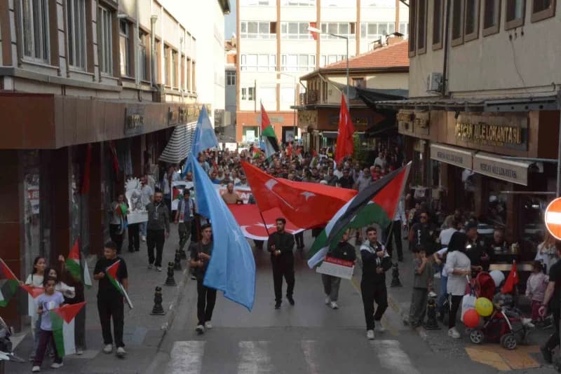 Balıkesir’de, 7 Ekim Aksa Tufanı’nın yıl dönümü dolayısıyla Sivil Toplum Kuruluşları Platformu tarafından "Gazze ve Kudü