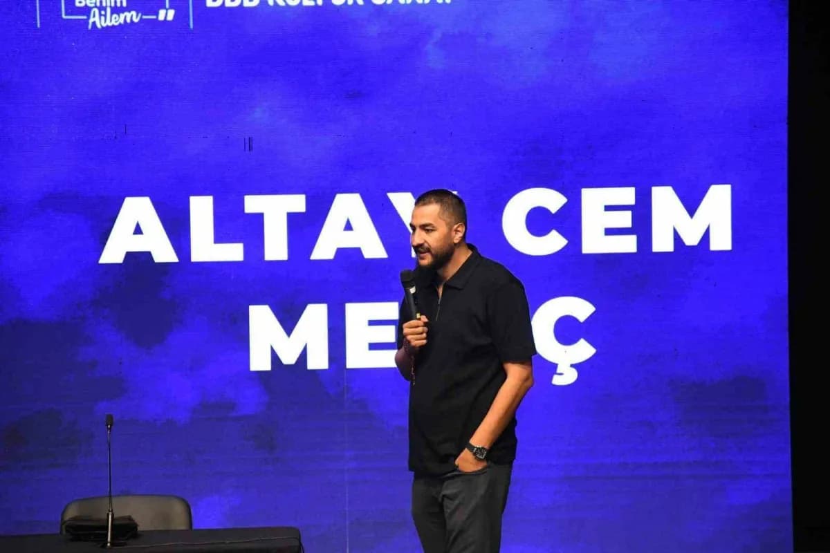 Birbirinden kıymetli yazarları söyleşi ve imza günlerinde Balıkesirlilerle buluşturan fuarda çocukla