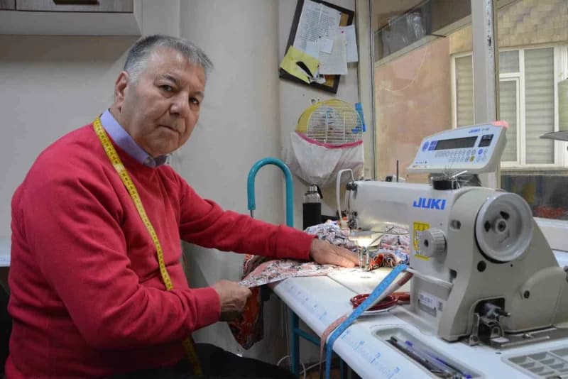 Balıkesir'de 1965 yılında Ali Aktürk ile başlayan terzilik geleneği, oğlu Nuri Aktürk ve torunu Dilara Zişan Aktürk ile