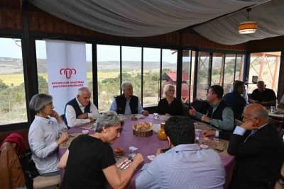 Bandırma’da düzenlenen 8. Türkiye Kaz Yetiştiriciliği Çalıştayı ve Kaz Günü etkinliğinden katılımcılar teknik gezi sıras
